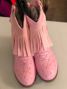 Pawz Girls, Size 12, Pink boots with Tassels; NWT; Super cute & fashionable!